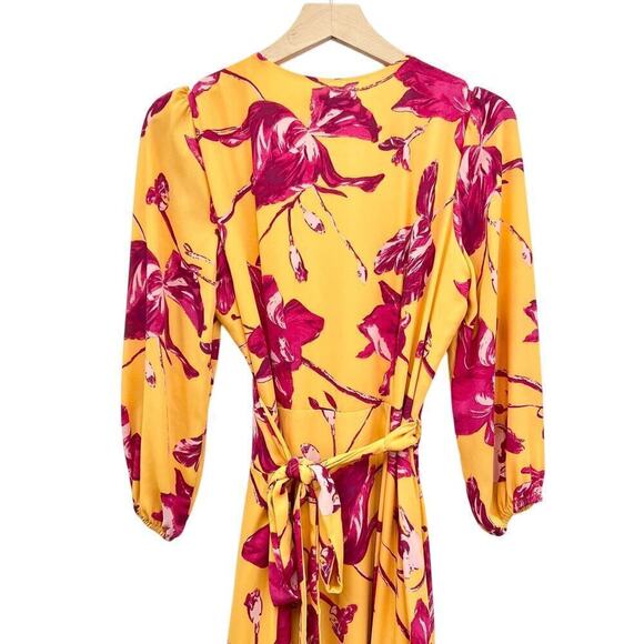 Color Me Courtney Eleanor Wrap Dress in Yellow orchid bloom Size M - Picture 6 of 8